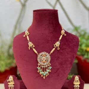 Sunehri Kundan Haar