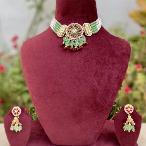 Pachi Kundan Choker