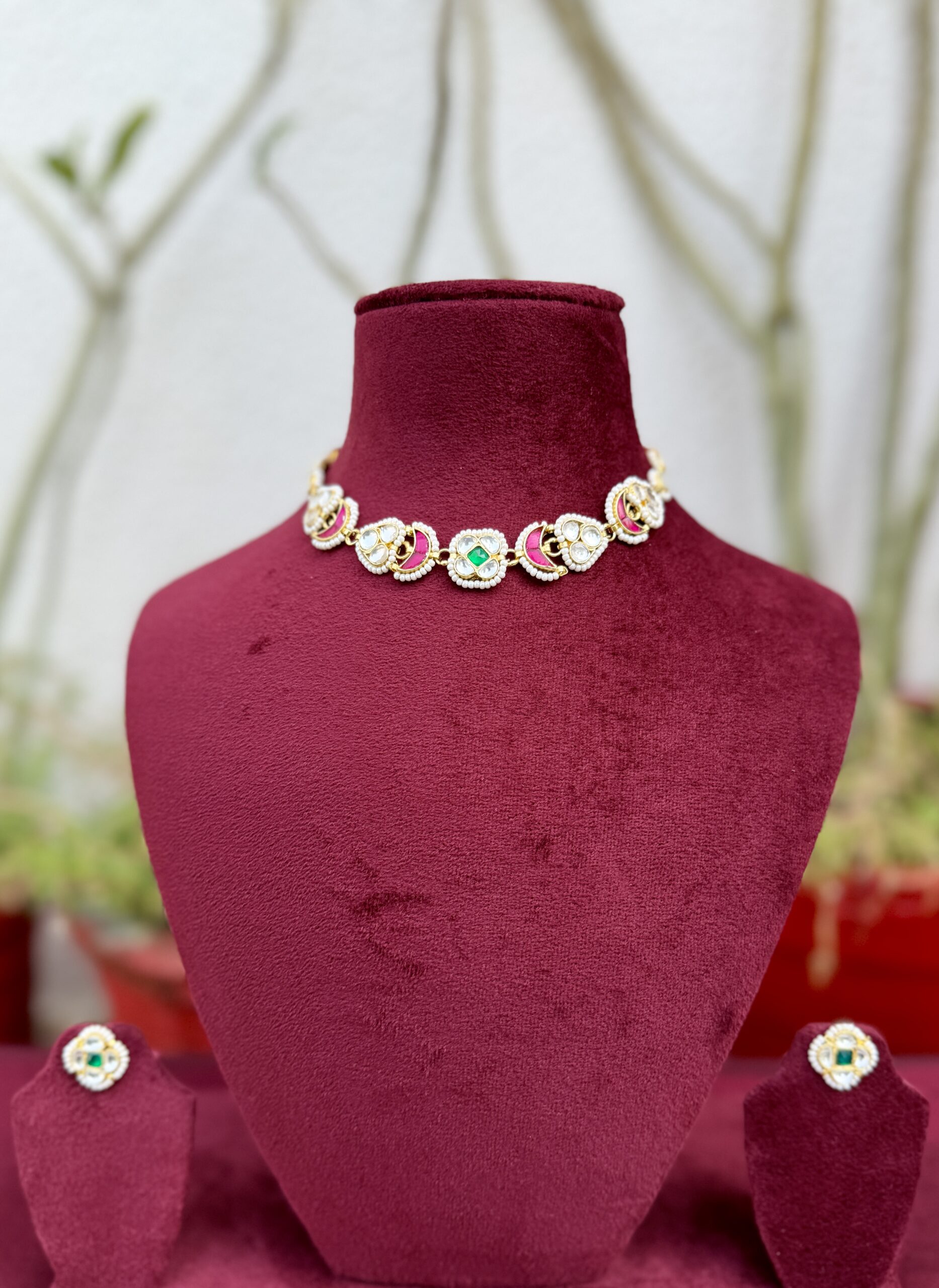 Pachi Kundan Choker