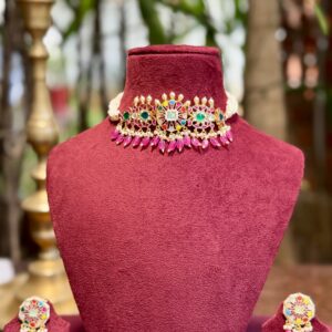 Satrangi Pachi Kundan Choker
