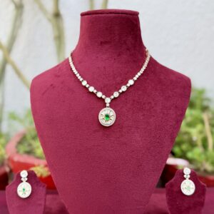 Delicate Polki Kundan Necklace